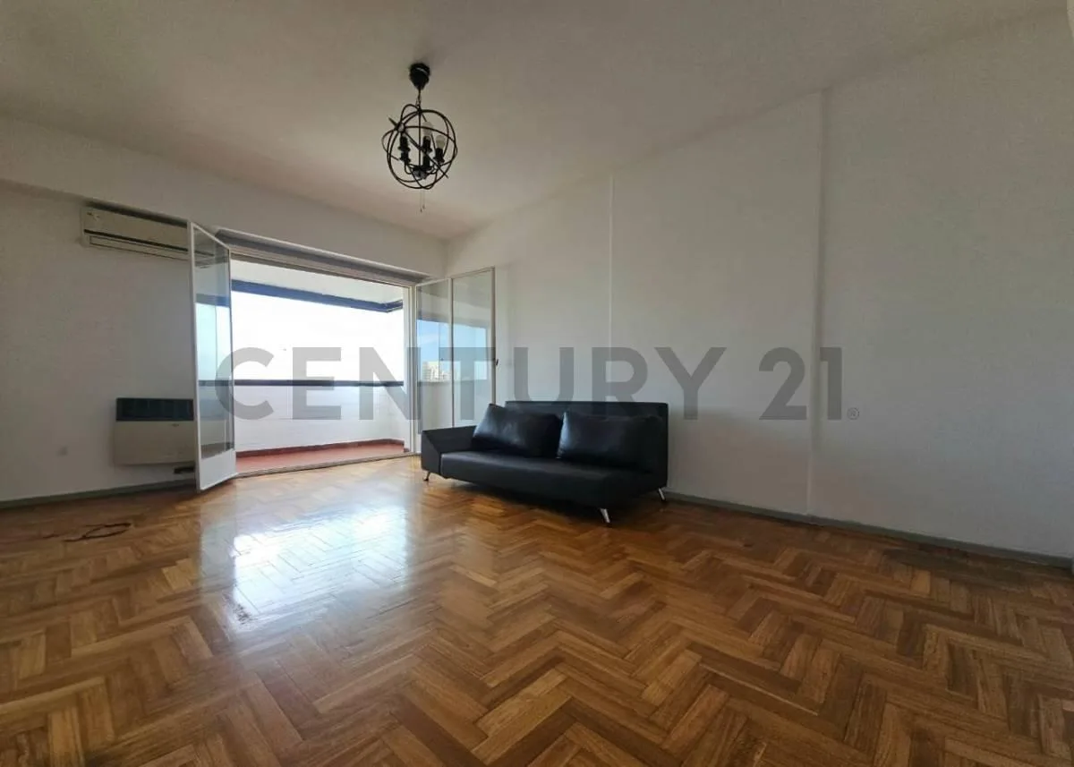 Двухкомнатная квартира-«3 ambientes» на 10-м этаже в Belgrano