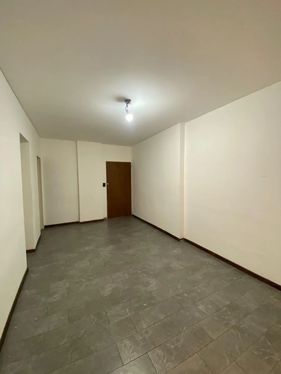 Apartamento de 3 ambientes com 2 quartos em Balvanera