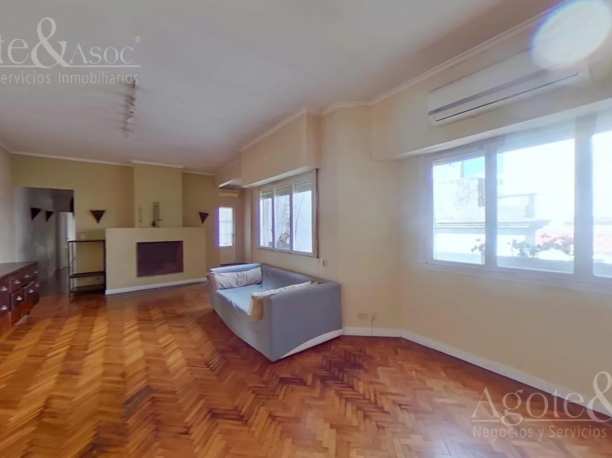 Duplex de três dormitórios em Retiro