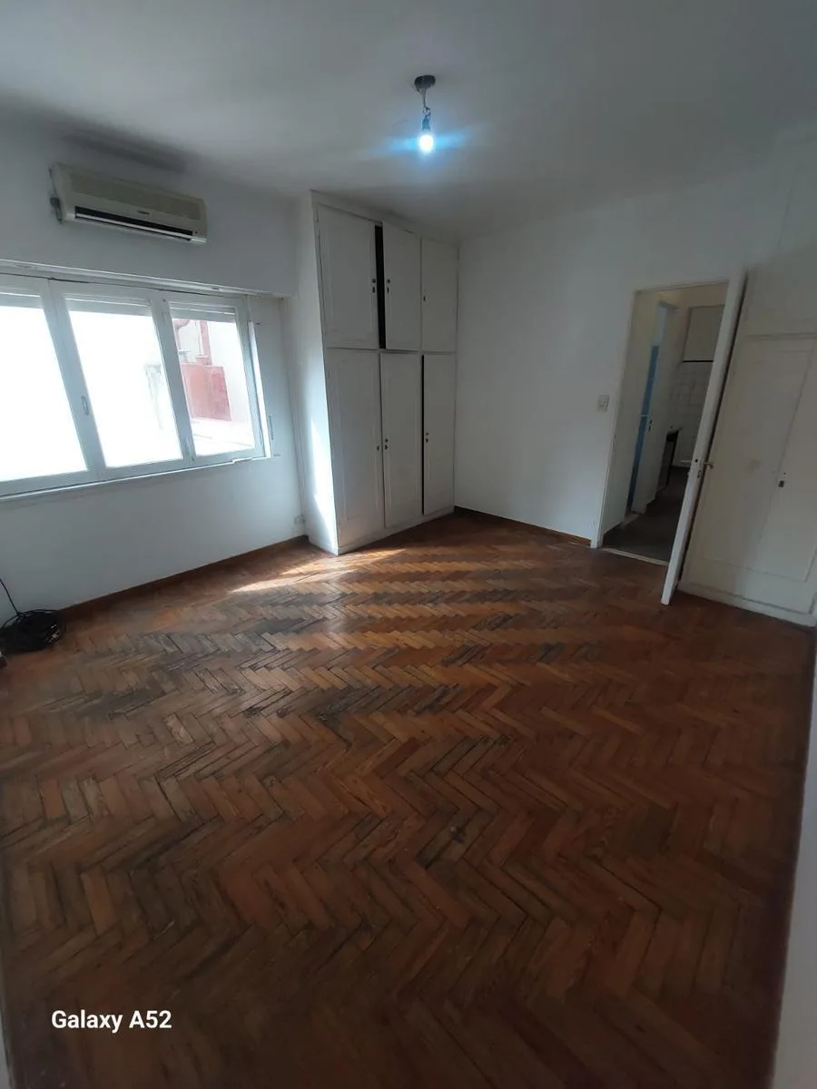 Квартира-студия с террасой в Flores