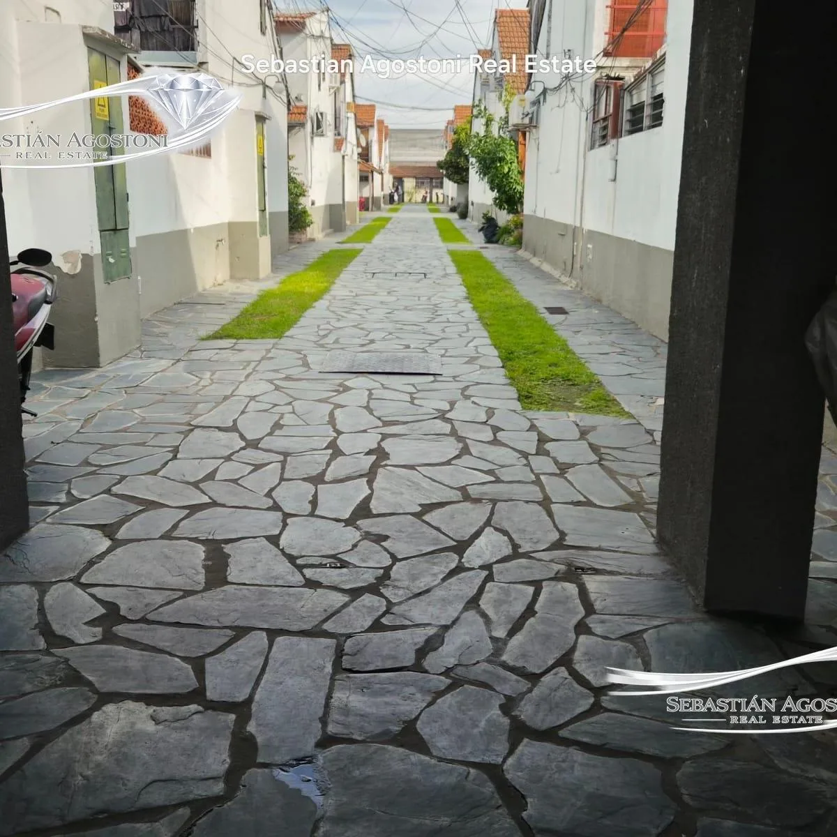 PH de 3 ambientes en Morón