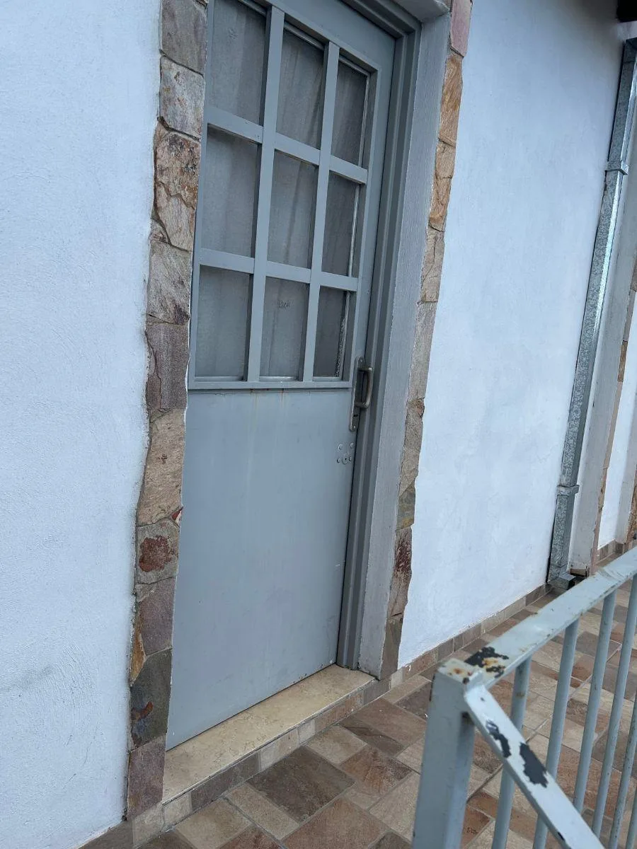 Ground-floor or upper unit studio PH in Virreyes