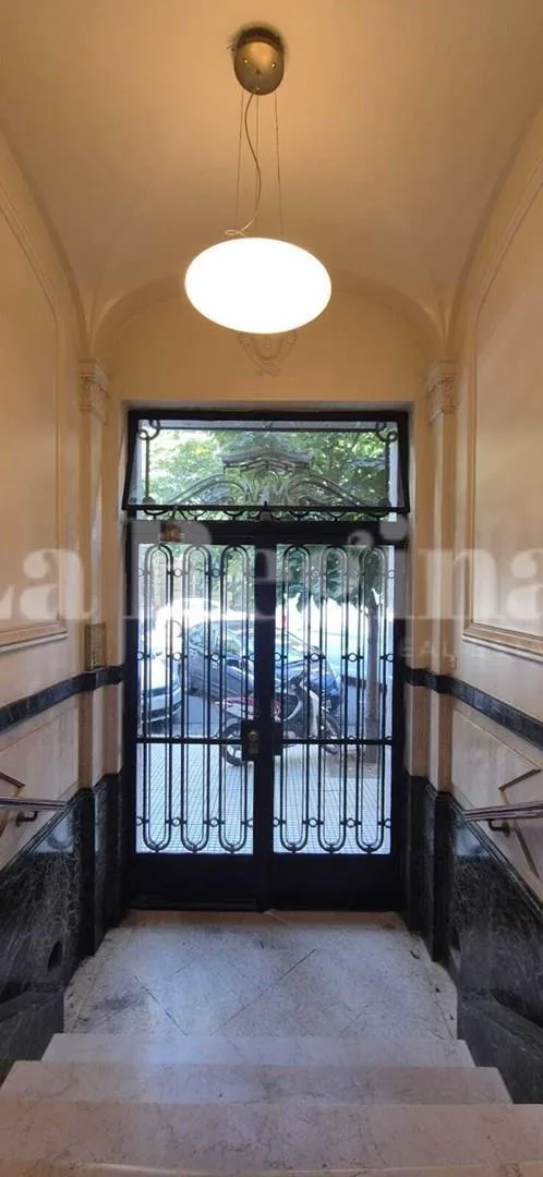 Two-bedroom half-floor apartment in San Nicolás