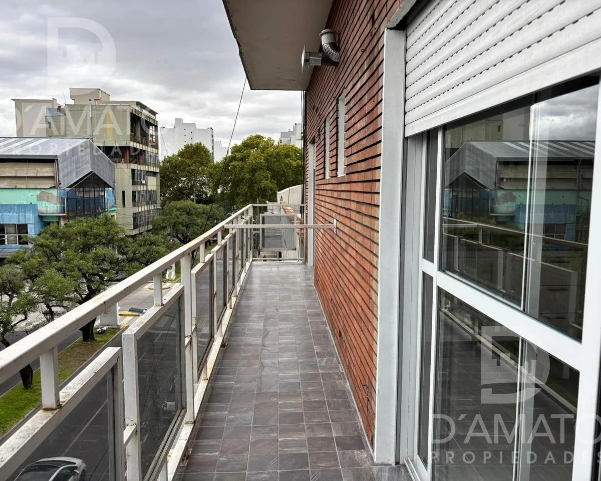 Two-room apartment with balcony in General San Martín