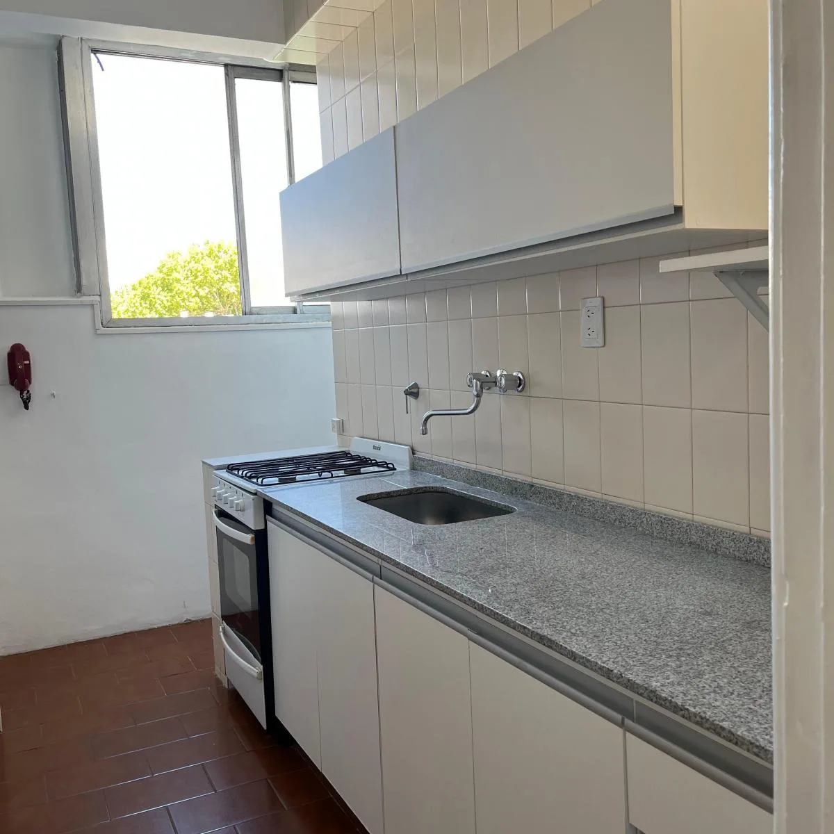 Departamento de 4 ambientes contrafrente en Almagro