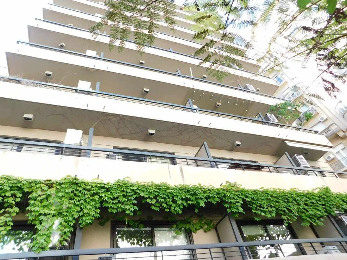 Квартира-студия в Retiro с балконом и парковочным местом