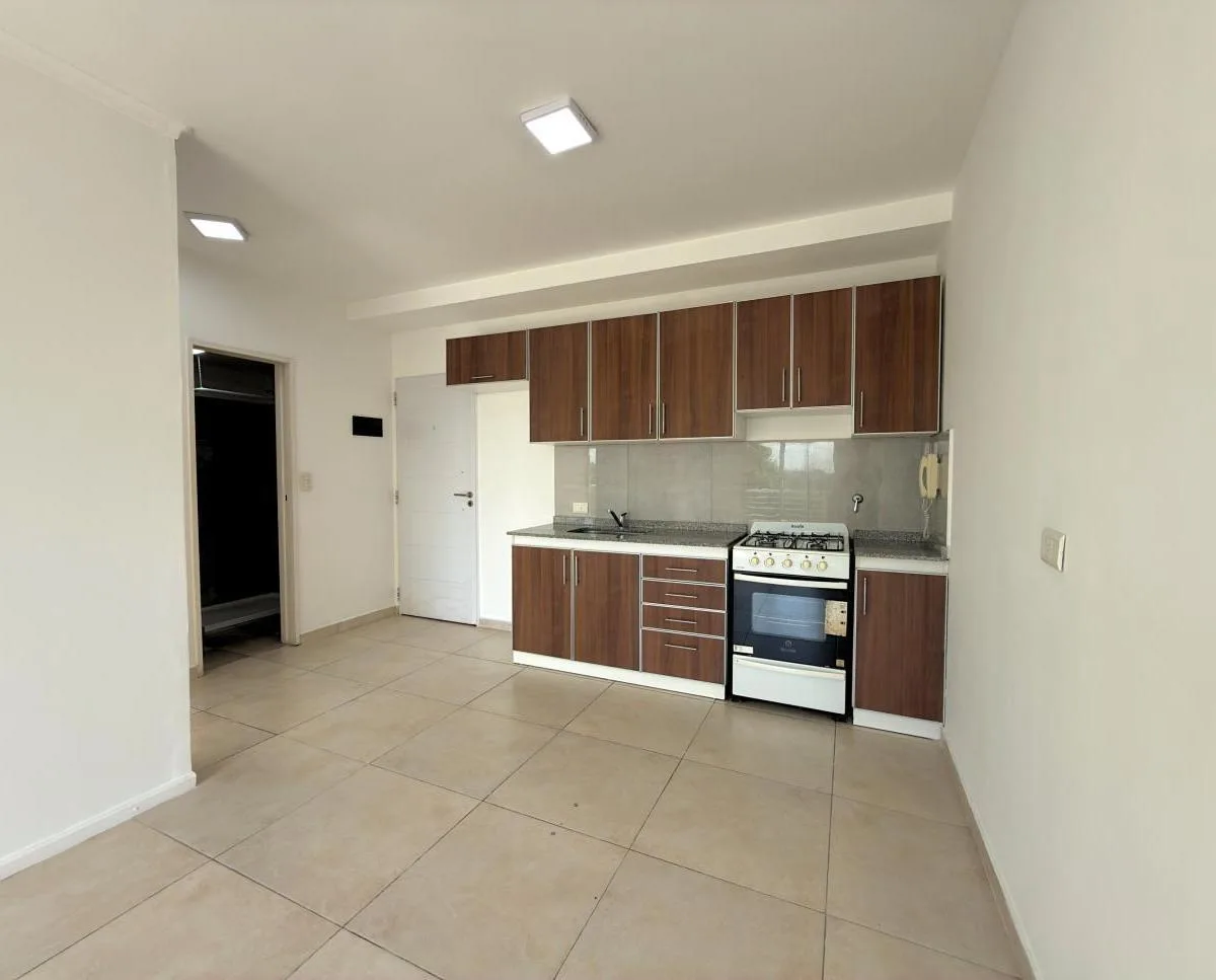 Two-room apartment with balcony in General San Martín