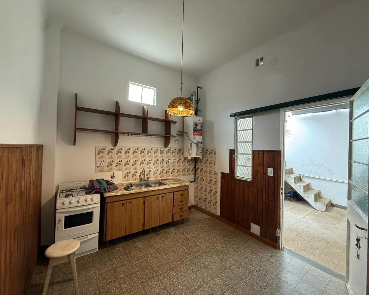 PH с тремя комнатами и патио в аренду в Quilmes