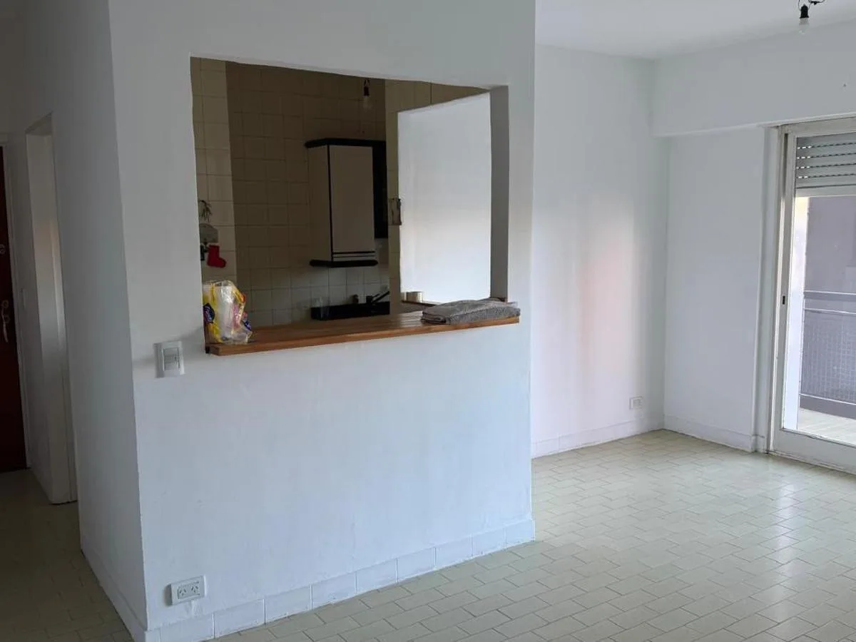 Departamento en Alquiler - 2 Dorm. 1 Baño - Quilmes