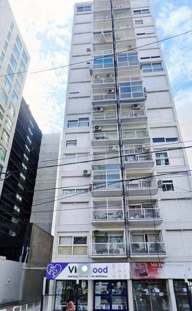 Departamento de 2 ambientes con balcón y lavadero en Vicente López