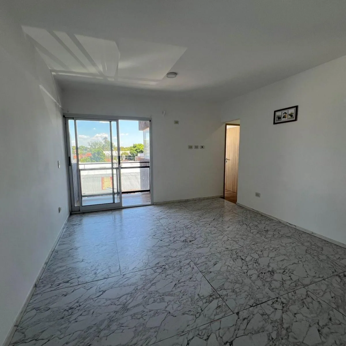 Departamento de 2 ambientes a estrenar con balcón en Morón