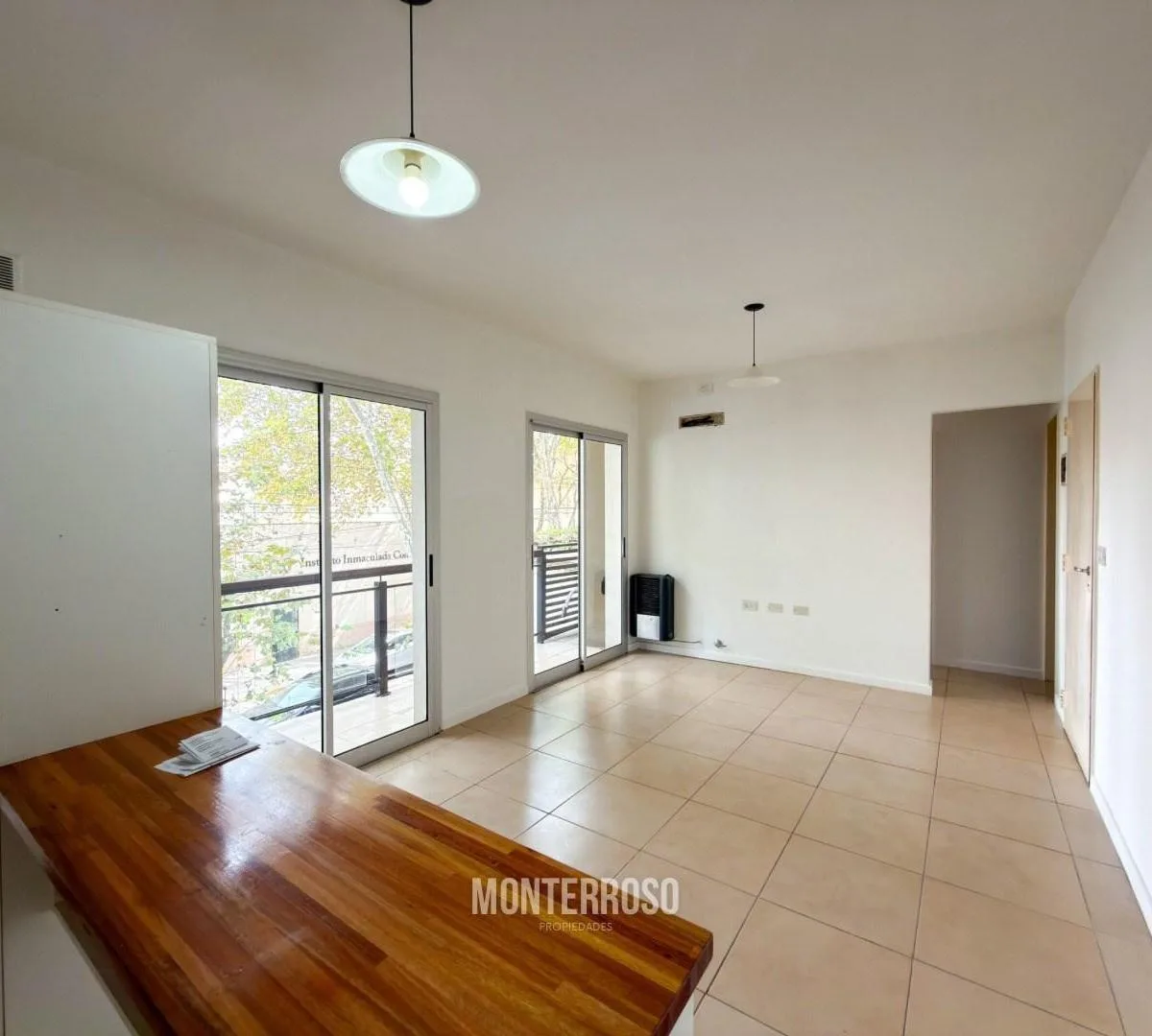 Two-room apartment on the ground floor in Quilmes