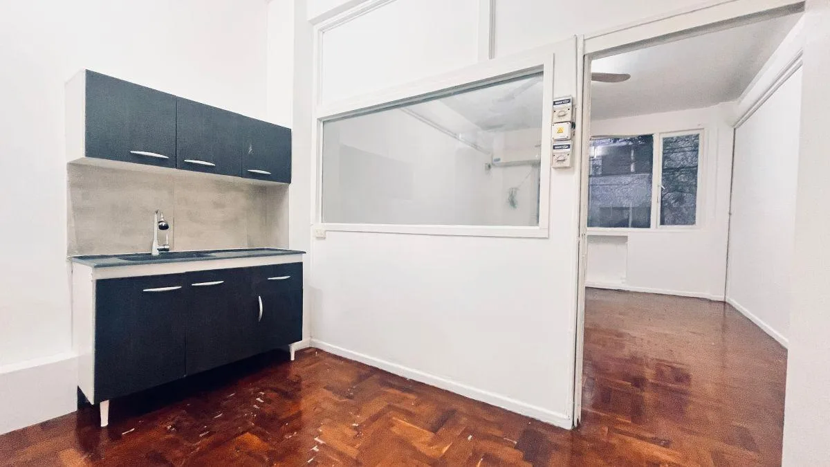 Квартира-студия с отдельной кухней в Balvanera