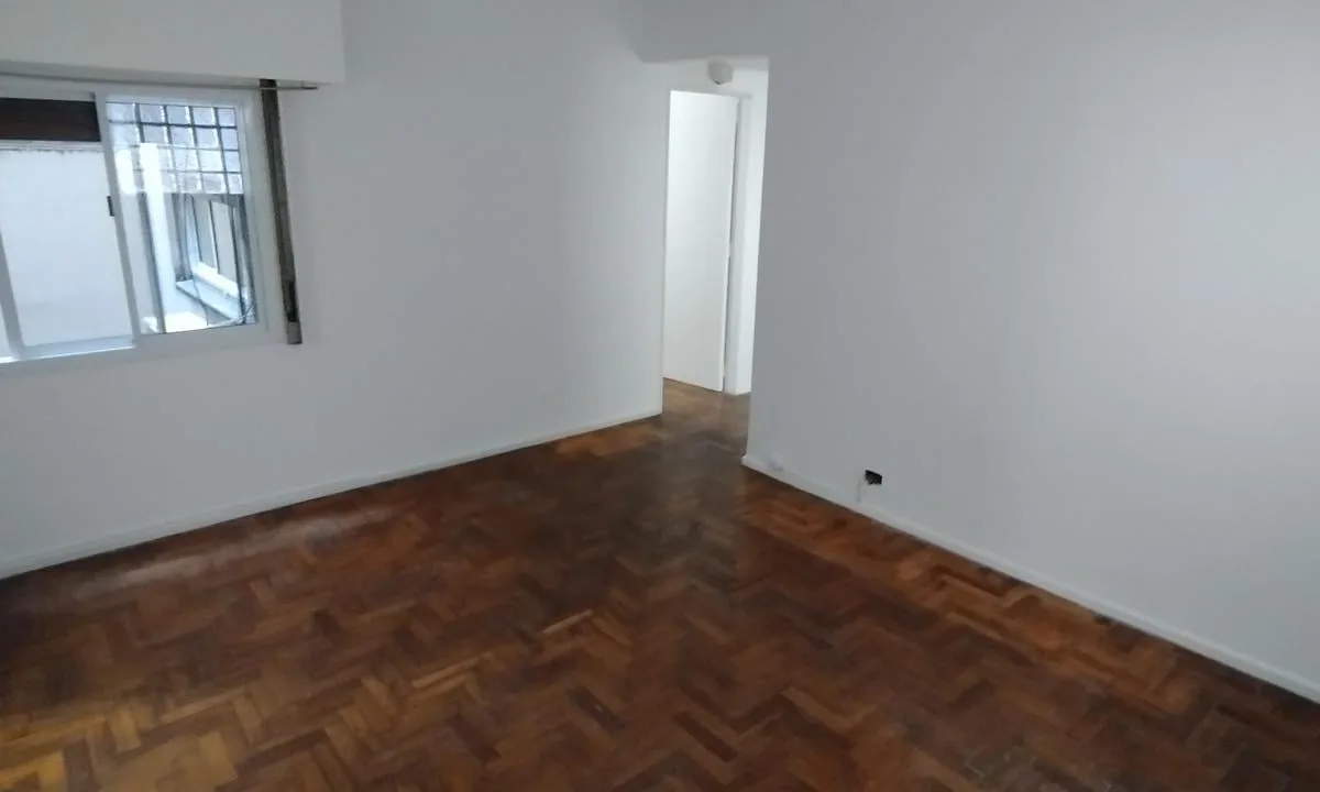 Departamento de 2 ambientes recién pintado en Almagro