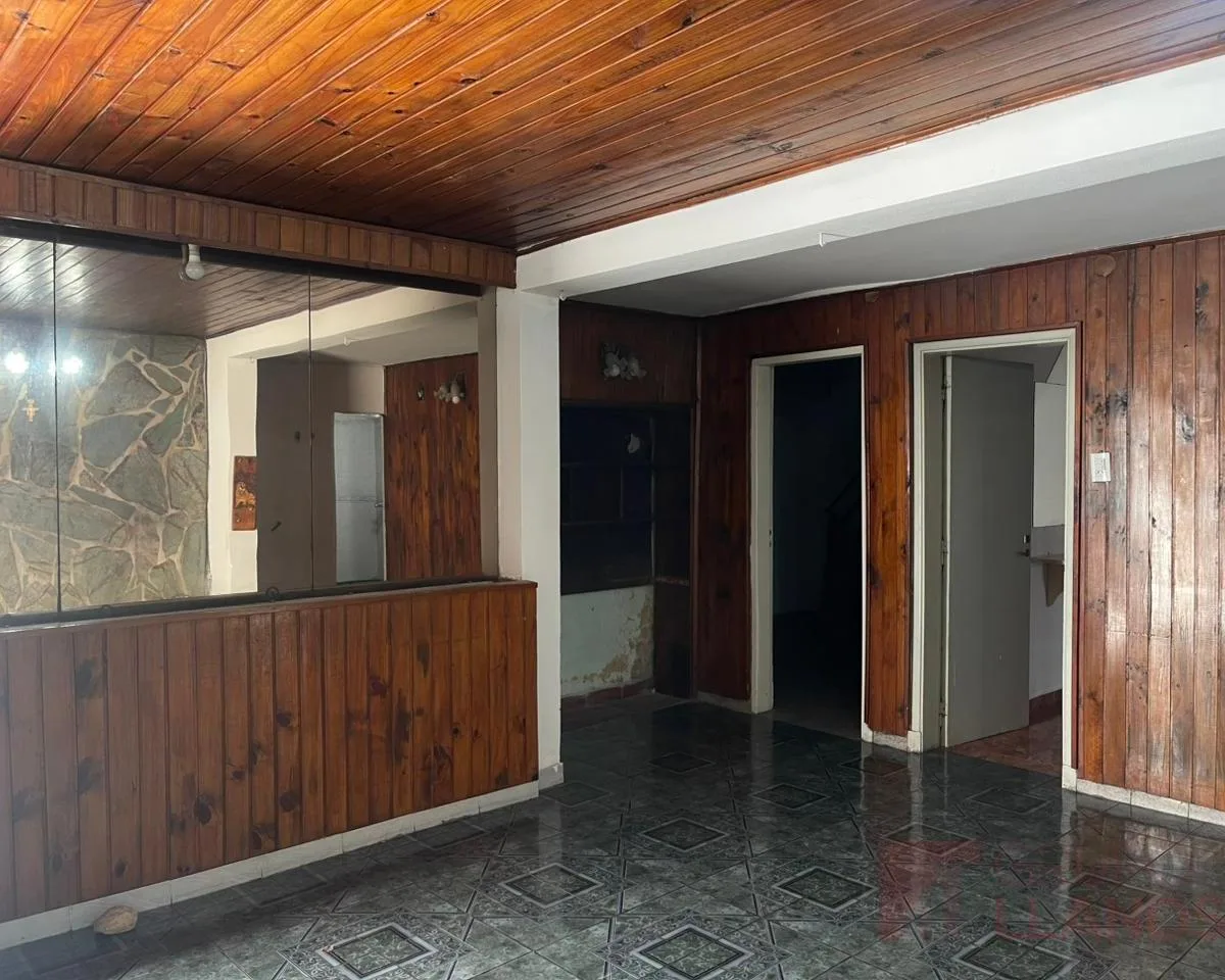 Casa de 3 quartos no centro de Luján