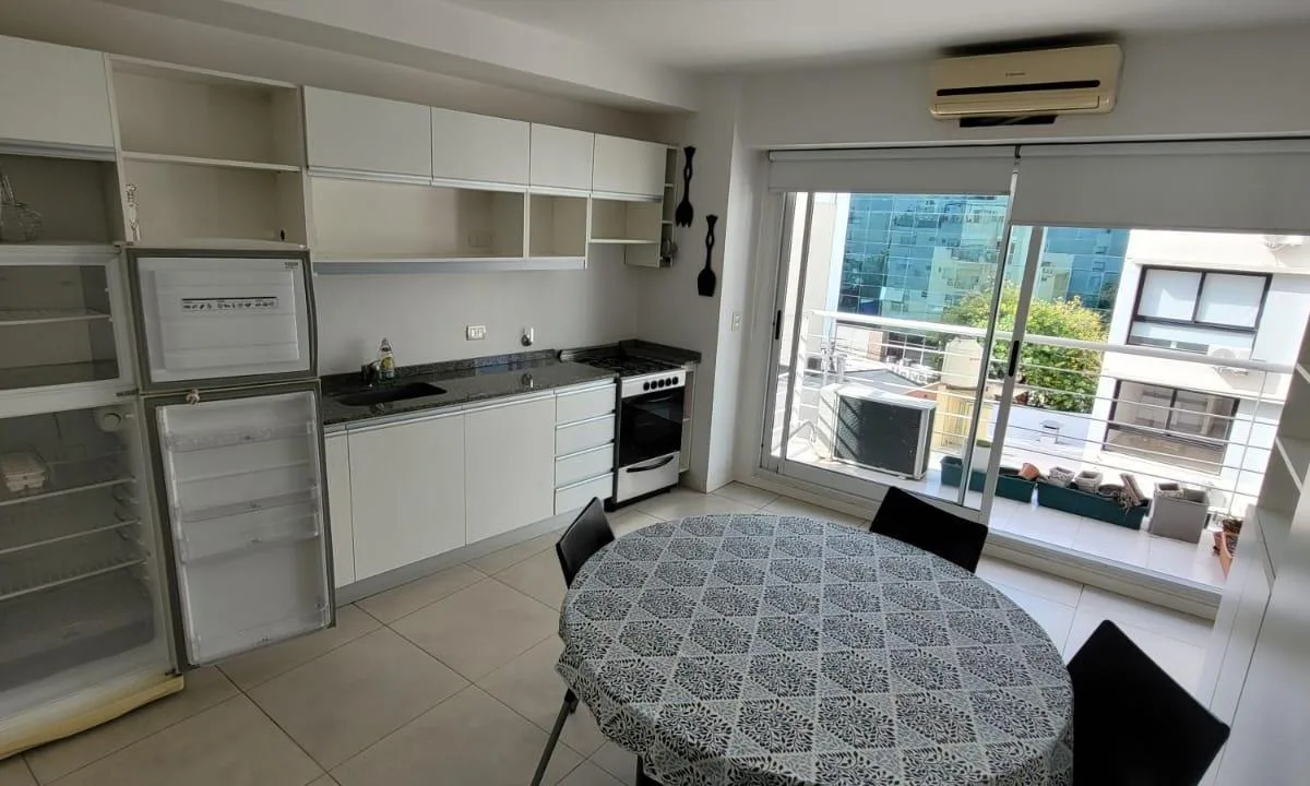 Kitnet de 1 ambiente dividido para alugar em Caballito