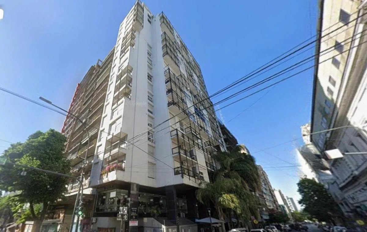 Departamento de 2 dormitorios con balcón en La Plata