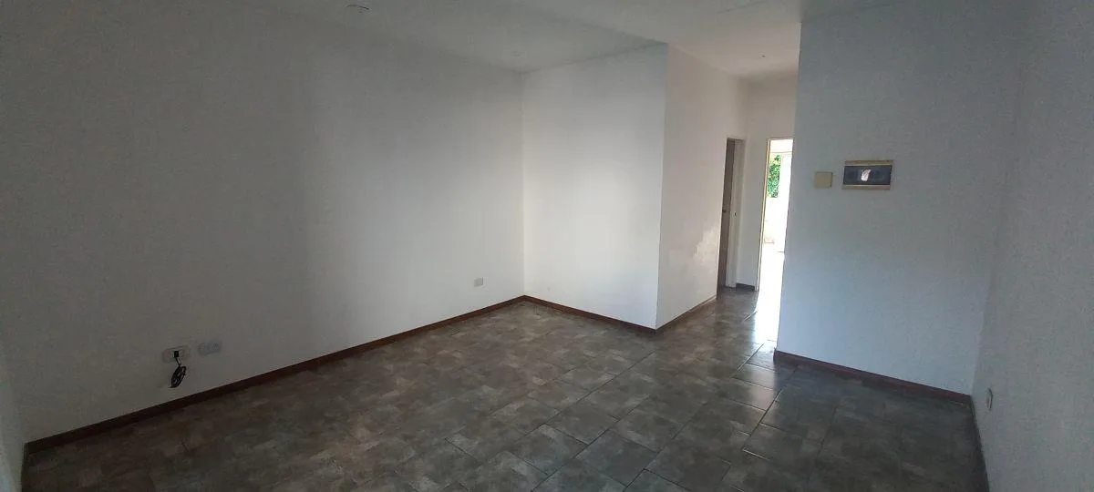 PH de dois ambientes com 1 quarto em Liniers