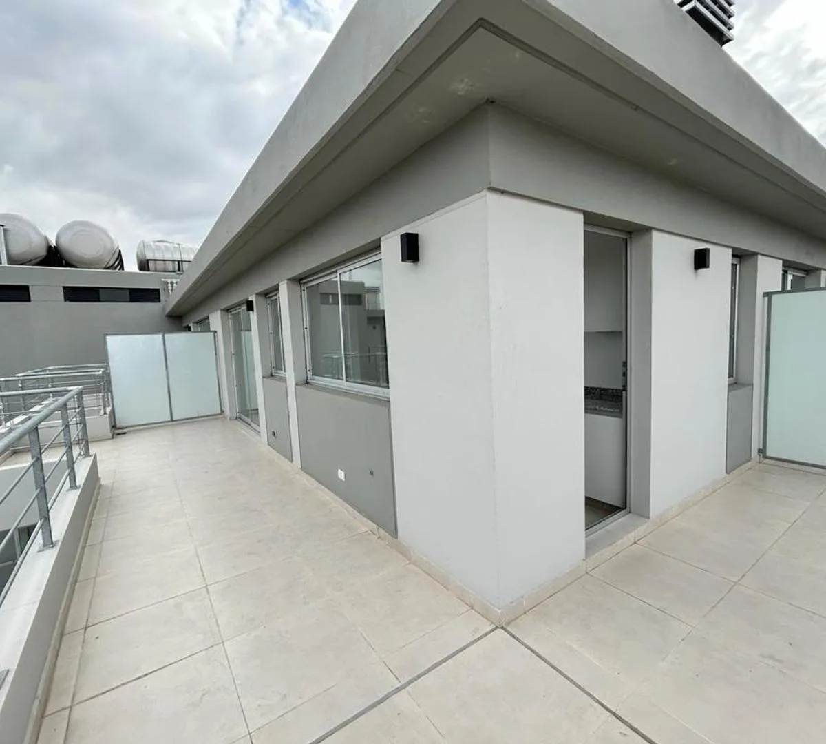 Dúplex de 2 dormitorios en Vicente López con terraza