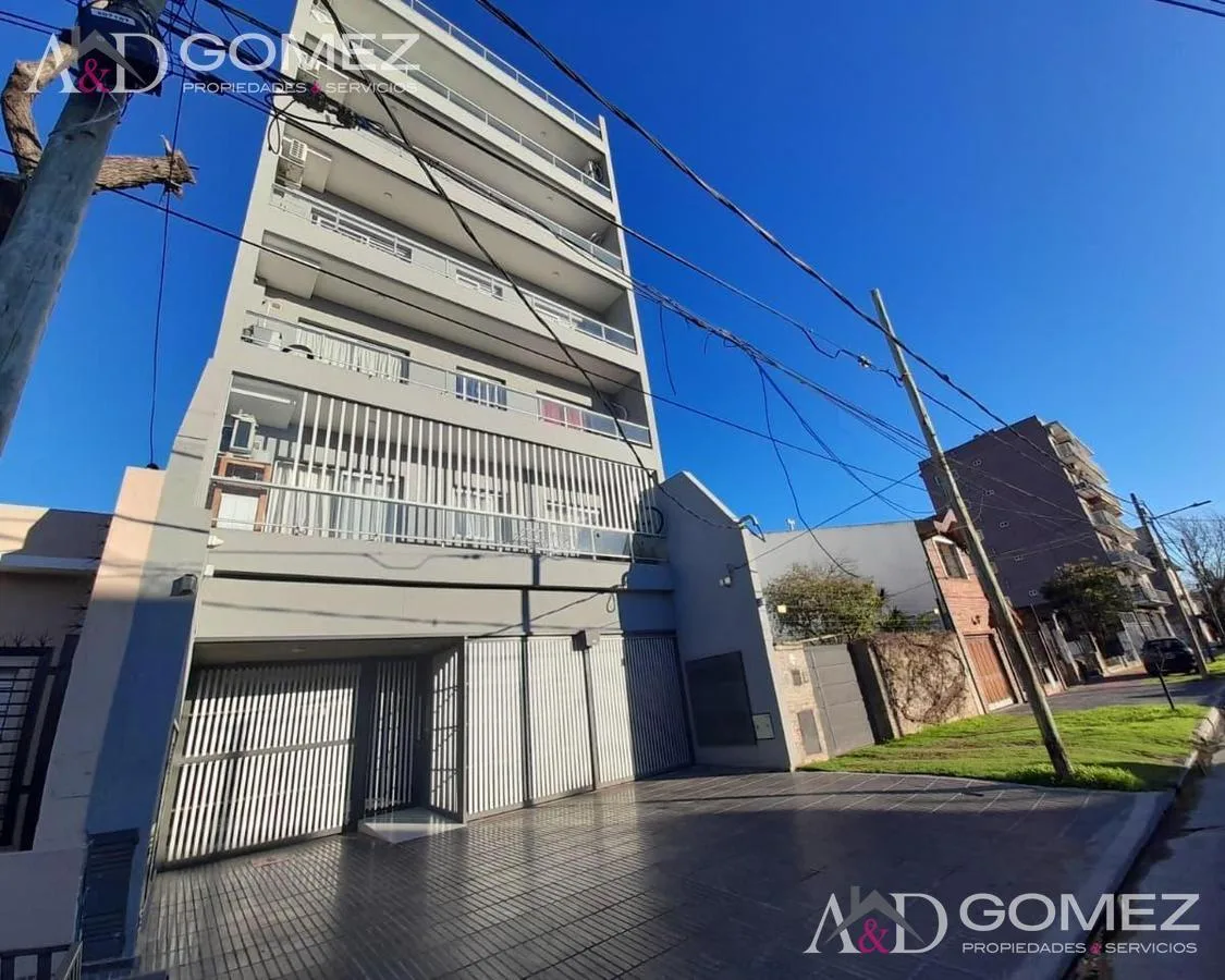 Apartamento de 3 ambientes sem mobília em General San Martín