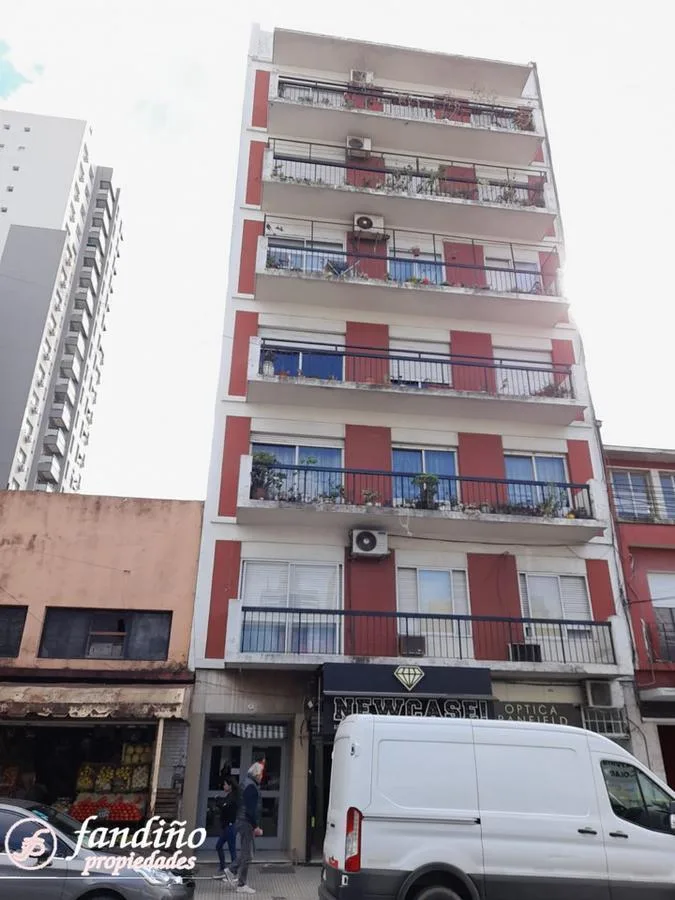 Departamento de 2 ambientes en Banfield Este