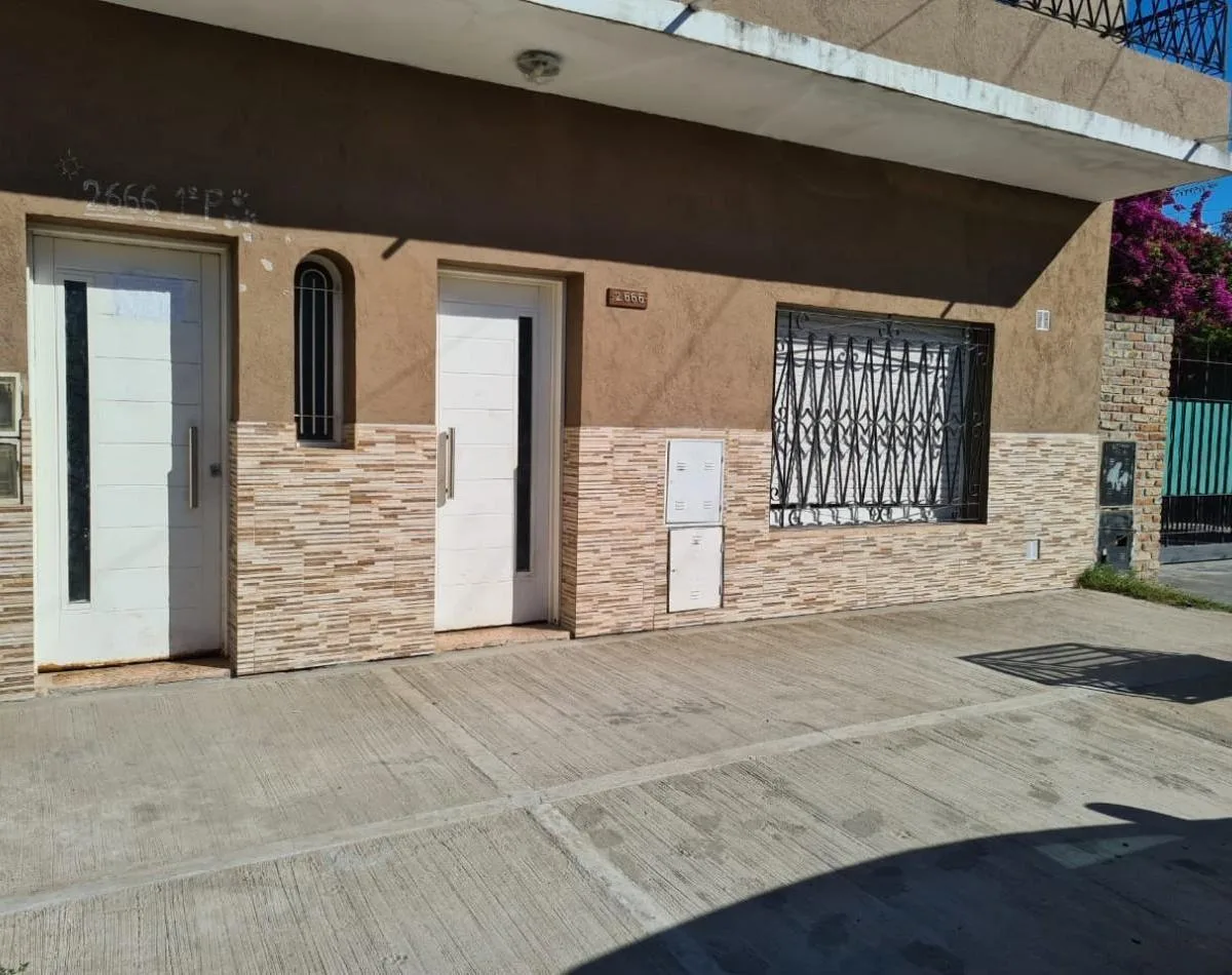 Ground-floor PH house-type unit in Lanús