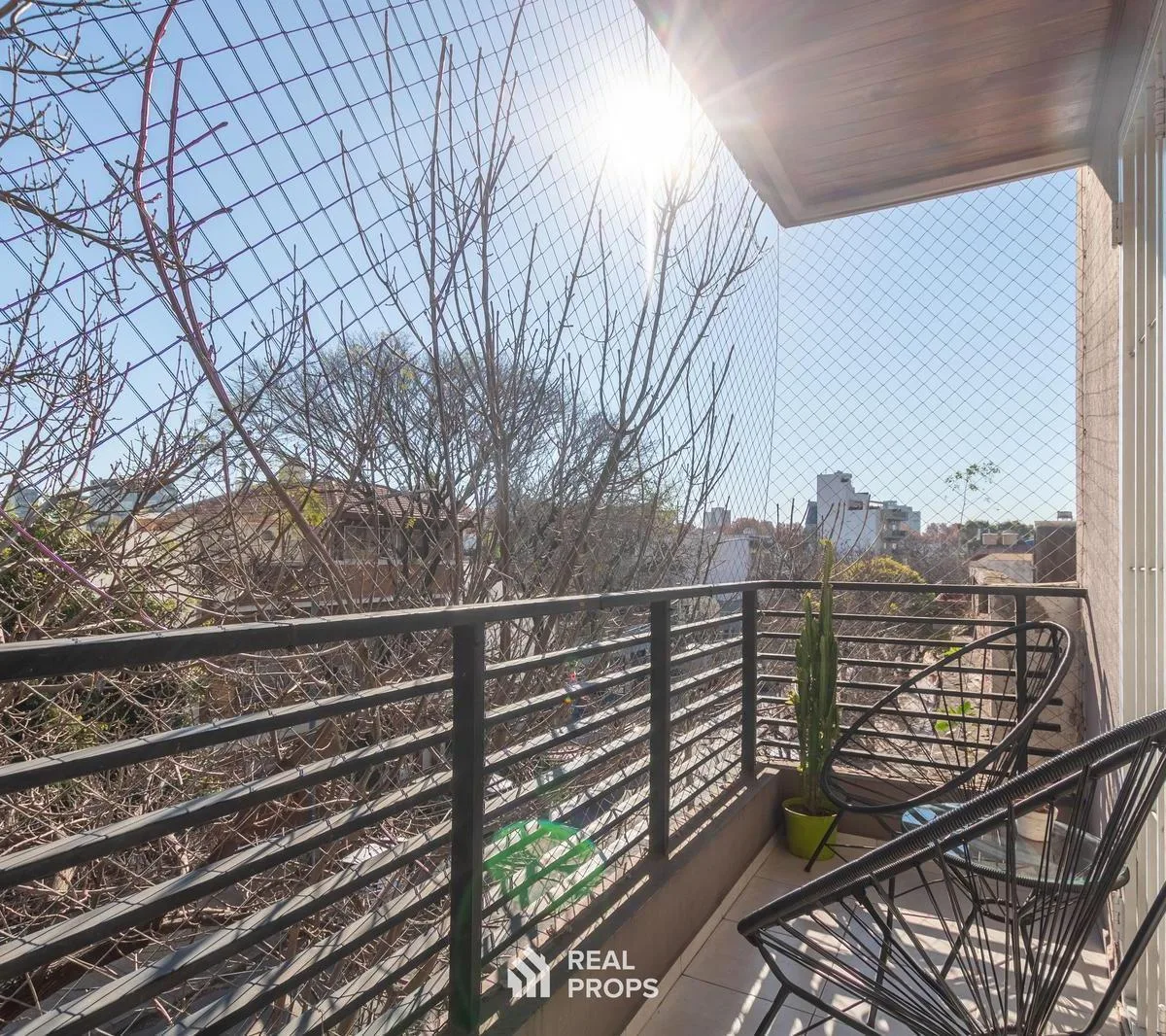 Квартира-студия с балконом в Monte Castro