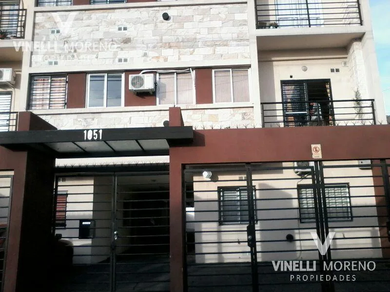 Two-room apartment with parking in Lomas de Zamora