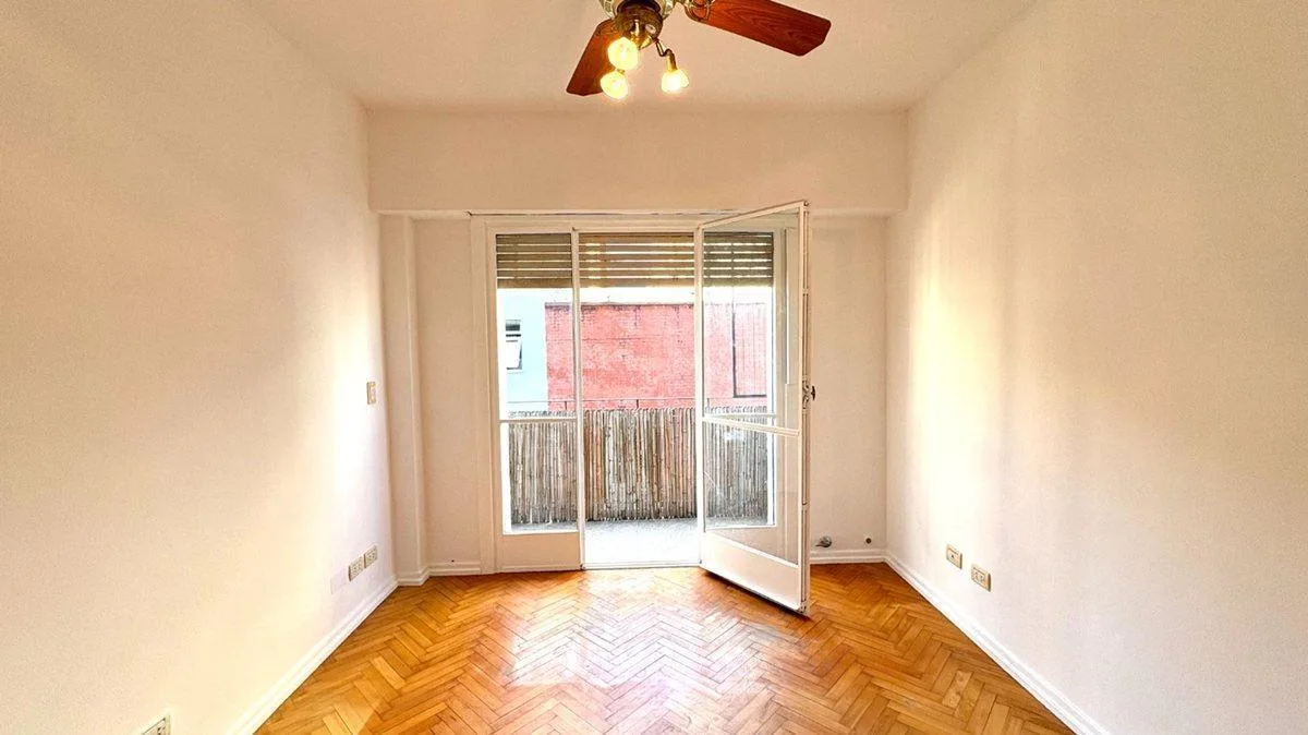 Apartamento de 3 ambientes com varanda em San Telmo