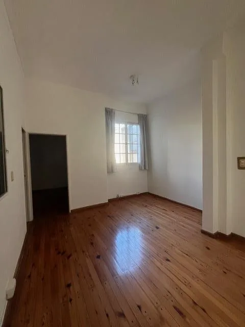 Refurbished two-bedroom apartment for professional use in Belgrano