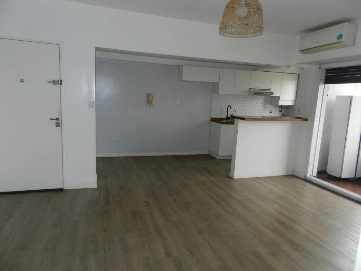 Apartamento de três ambientes com 2 quartos em Parque Patricios