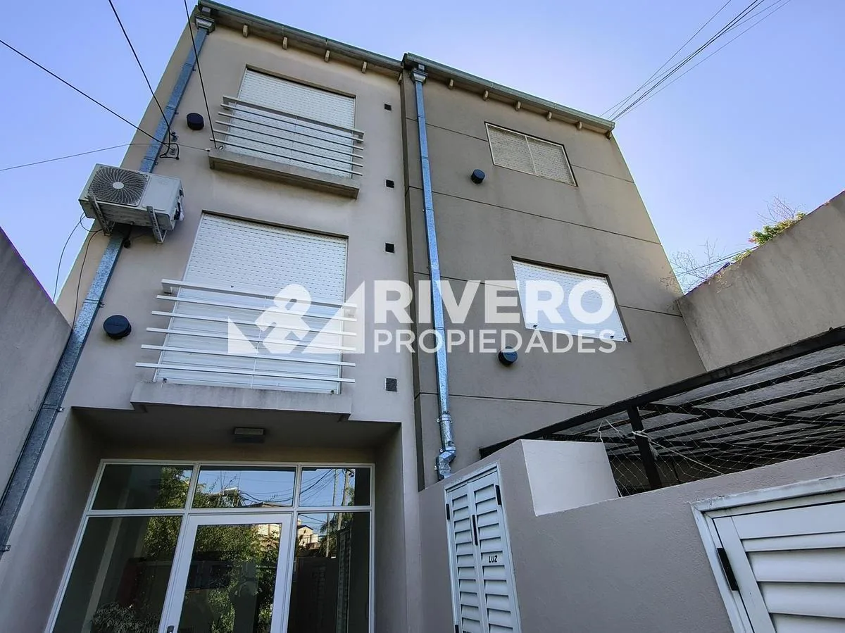 Kitnet dividida para alugar em Morón Sur