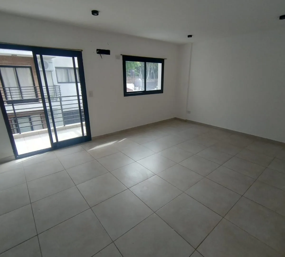 Two-room apartment with storage room in San Fernando