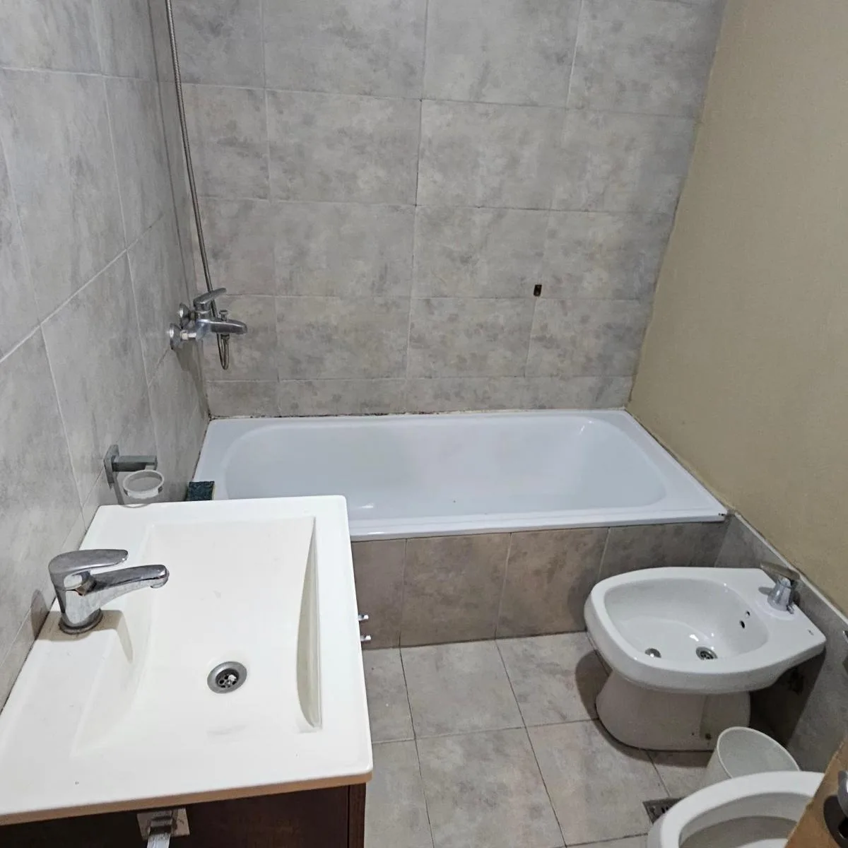 Monoambiente en alquiler en Villa Crespo con balcón y vista abierta