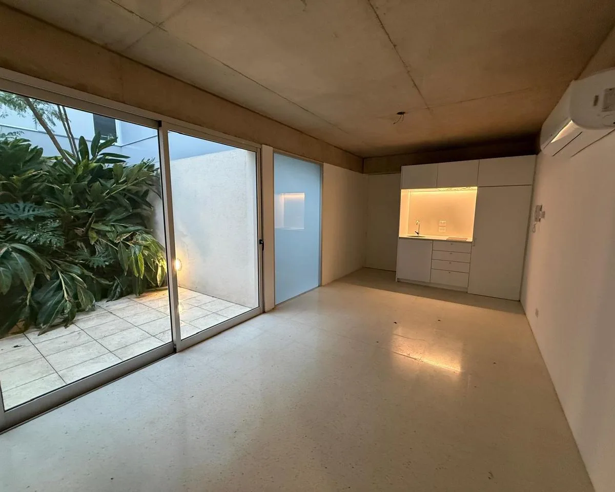 Studio apartment with patio in Villa Urquiza