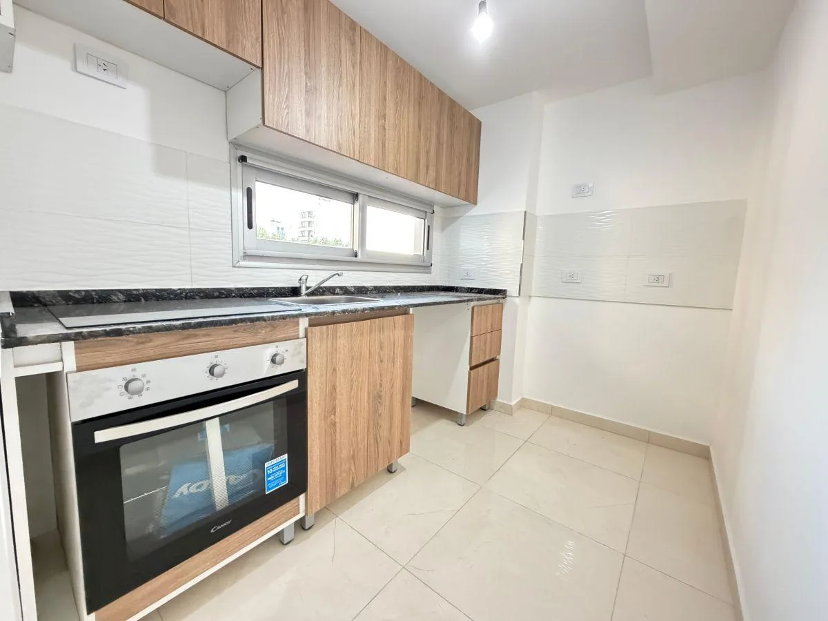 Apartamento de dois ambientes novo em Lanús