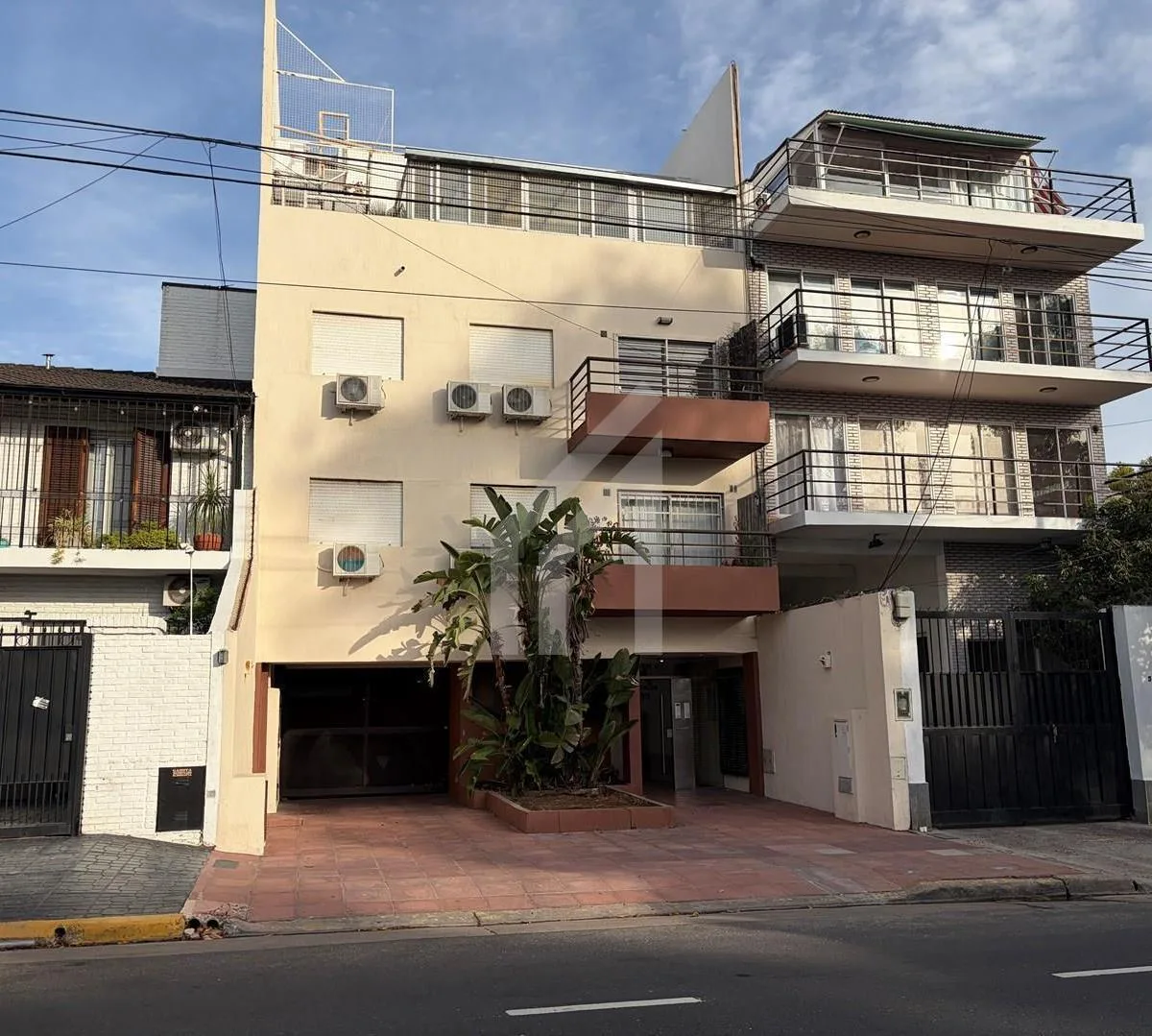 Two-bedroom three-room apartment in Villa Urquiza