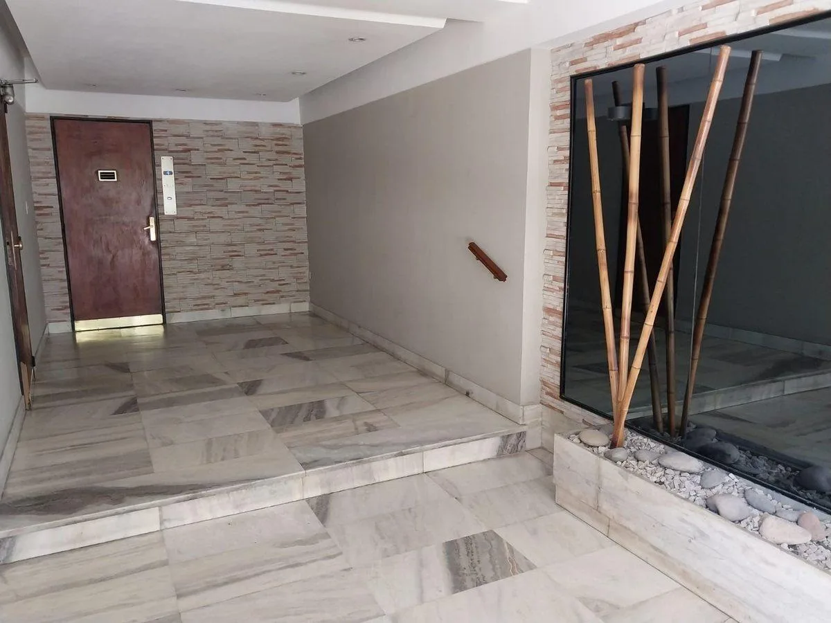 Departamento de 4 ambientes con dependencia en Barracas