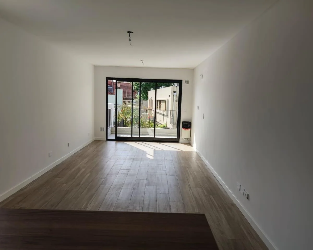 Kitnet (monoambiente) divisível em Colegiales, novo