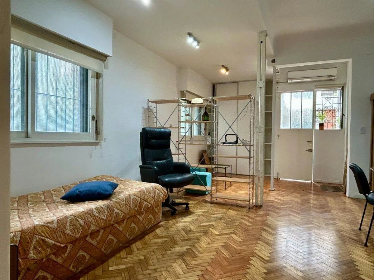 Furnished loft-style studio in Belgrano with shared patio