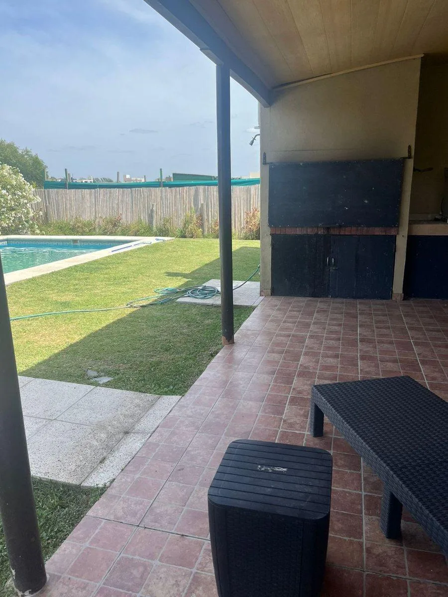 Casa con Pileta Alquiler Barrio Cerrado Canning