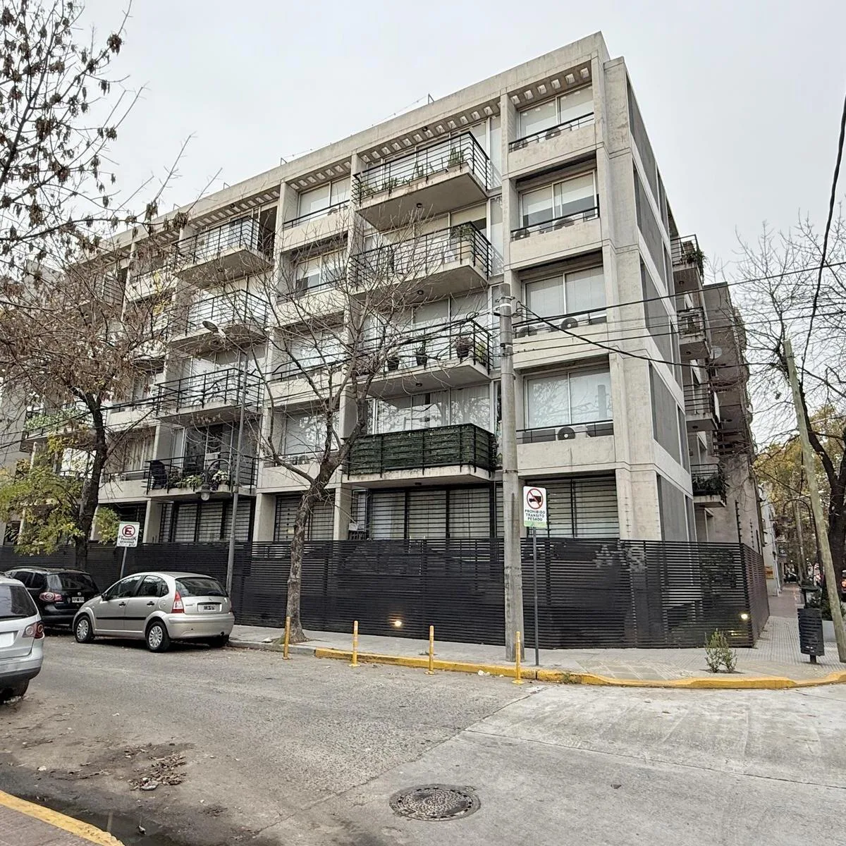 Departamento de 3 ambientes con cochera y terraza en San Fernando