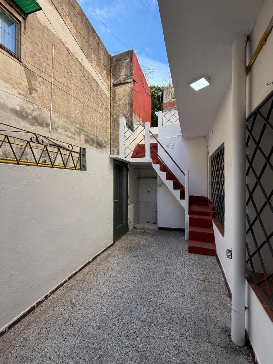 PH com 2 dormitórios de 65 m² em Lanús Este