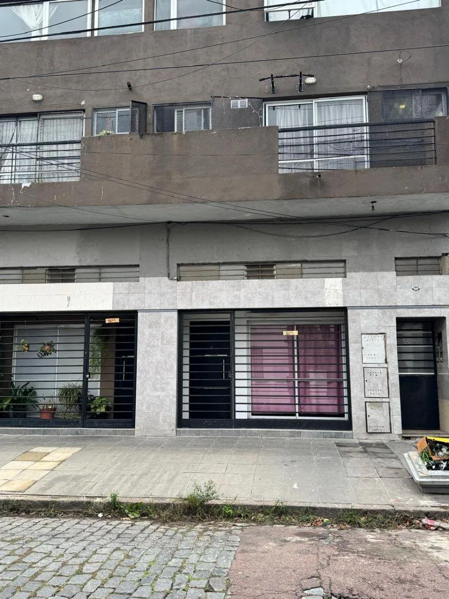 PH de 3 ambientes no térreo com pátio em Lanús