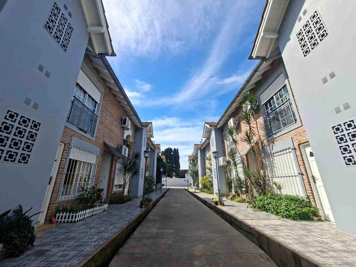 One-bedroom PH with parking in Florida Oeste