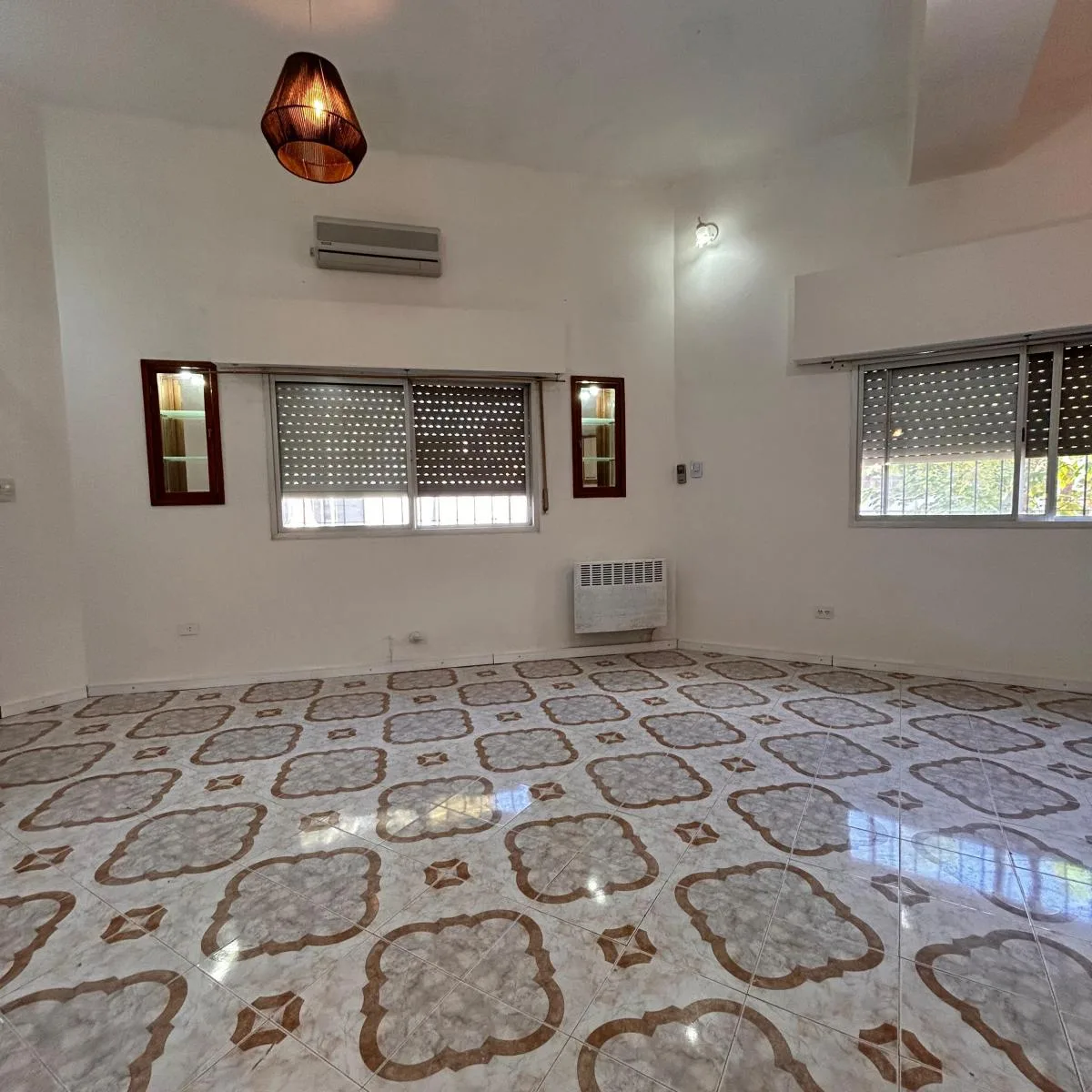 Refreshed two-bedroom PH in General San Martín