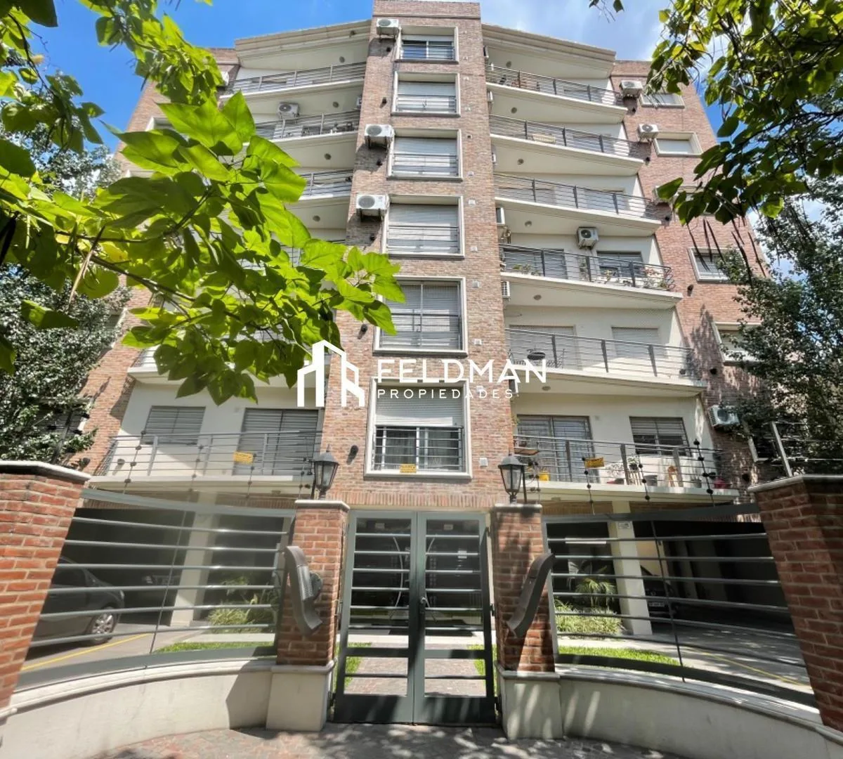 Studio apartment in Morón