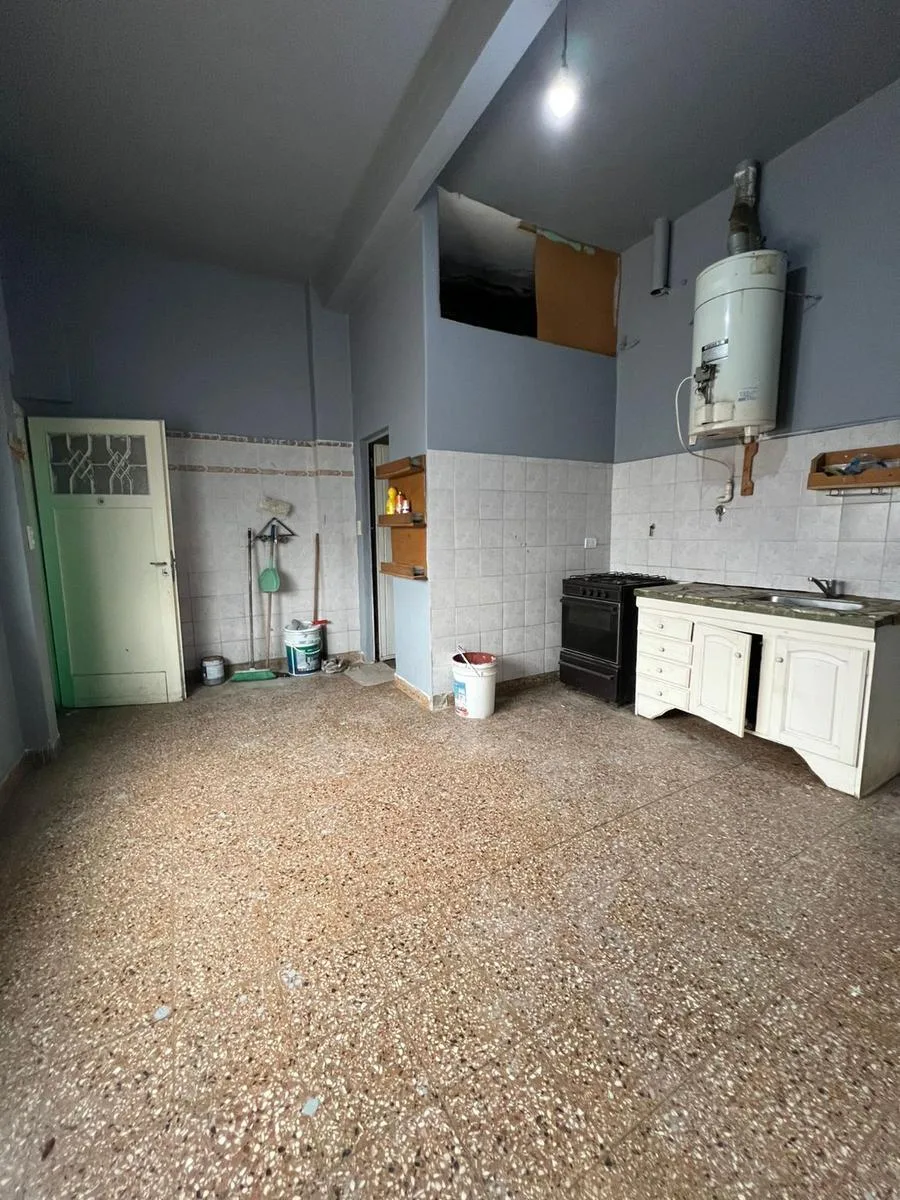 Apartamento tipo PH com 1 dormitório em Villa Lugano