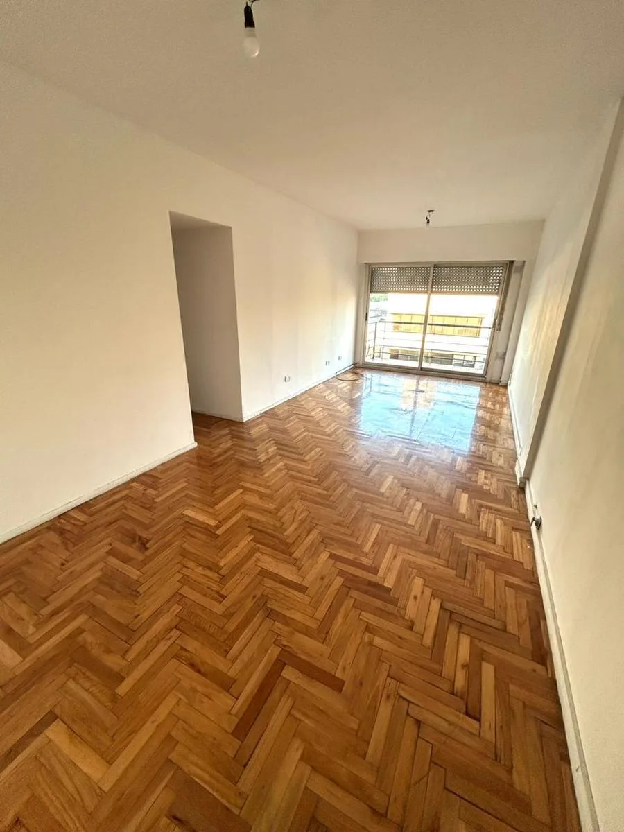 Departamento de 4 ambientes con 3 dormitorios en Villa Pueyrredón