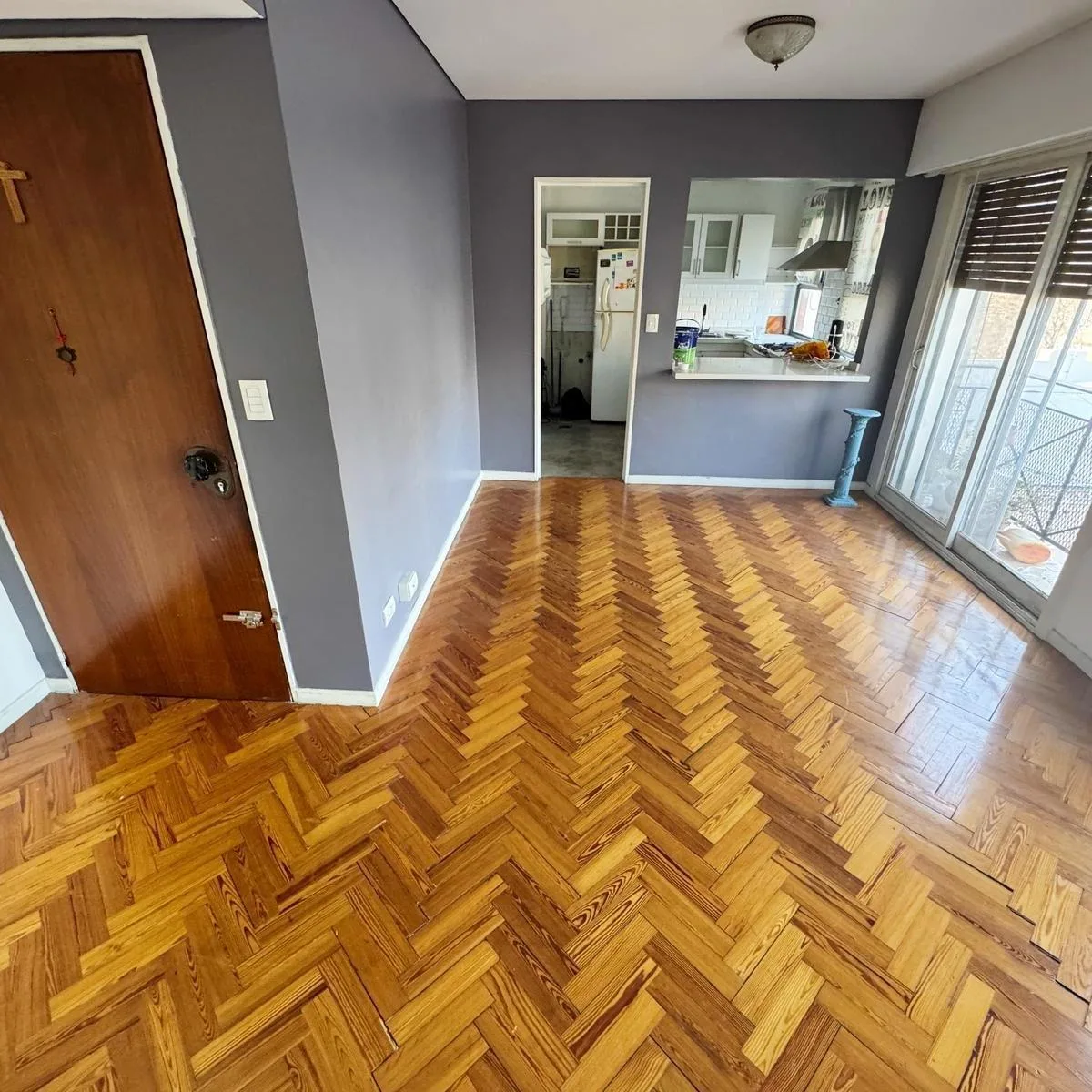 Apartamento de três ambientes com vaga de garagem em San Fernando
